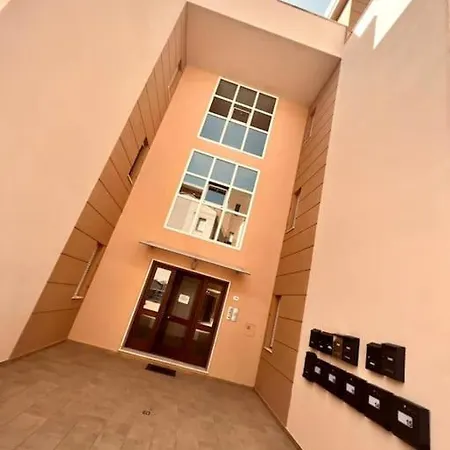 Luxurious-fully Equipped & Renovated-2room Suite-elevator-quite Area-secure Parking * Olbia